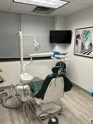 Periodontist in East Patchogue